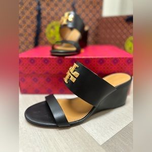 BRAND NEW Tory Burch Heels